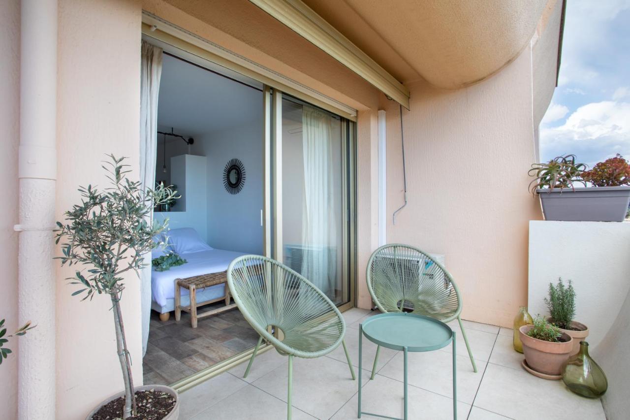 Agréable appartement avec vue mer et Parking Antibes Extérieur photo