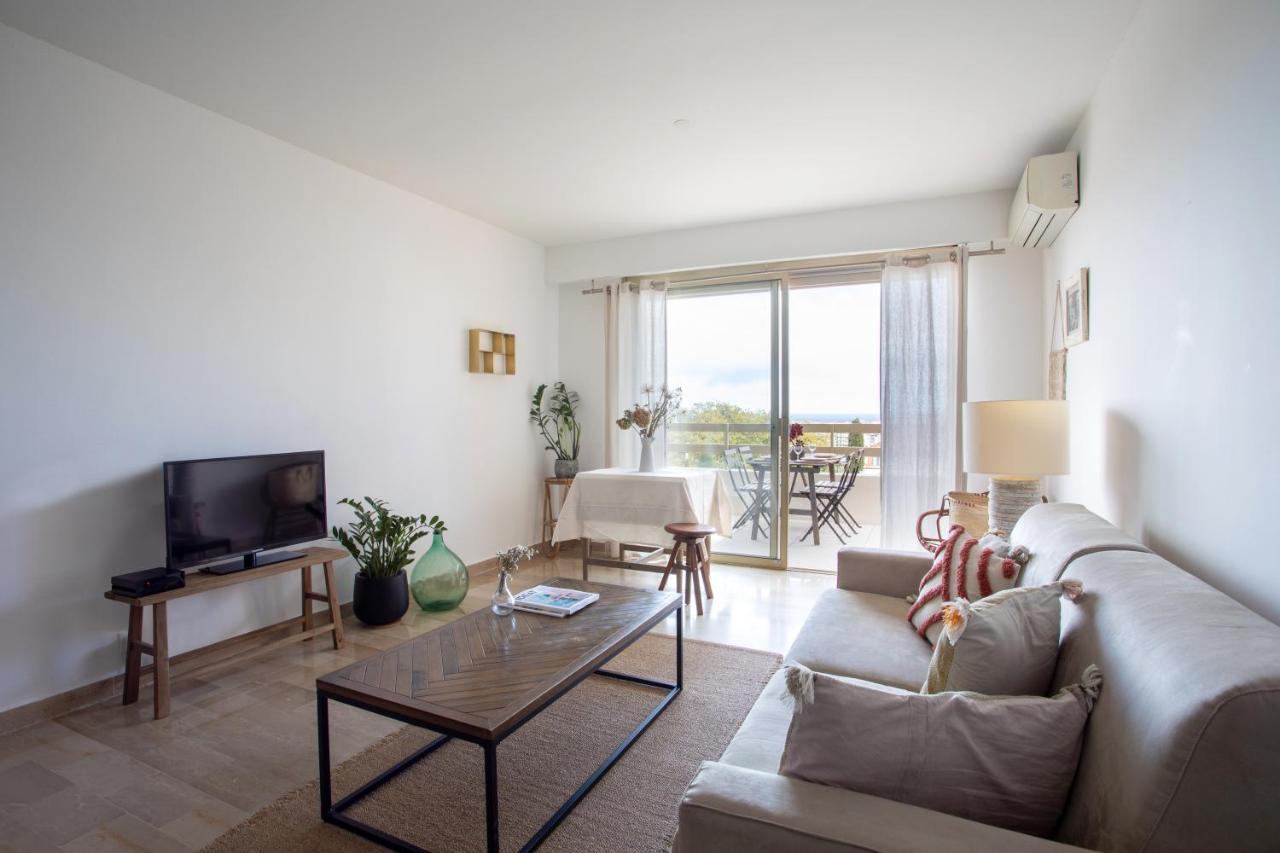 Agréable appartement avec vue mer et Parking Antibes Extérieur photo