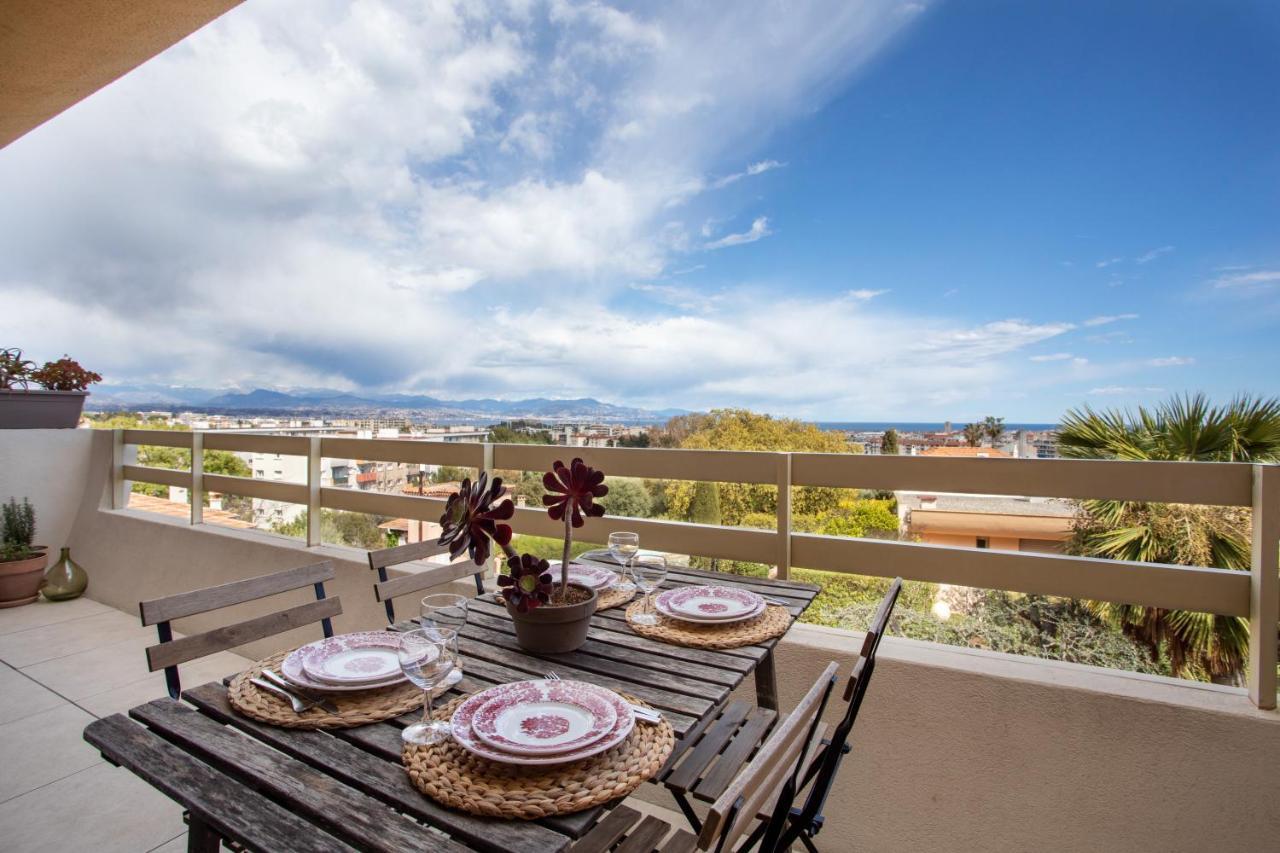 Agréable appartement avec vue mer et Parking Antibes Extérieur photo
