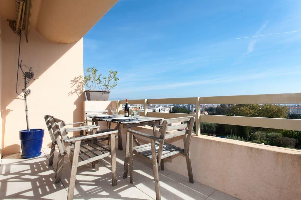 Agréable appartement avec vue mer et Parking Antibes Extérieur photo